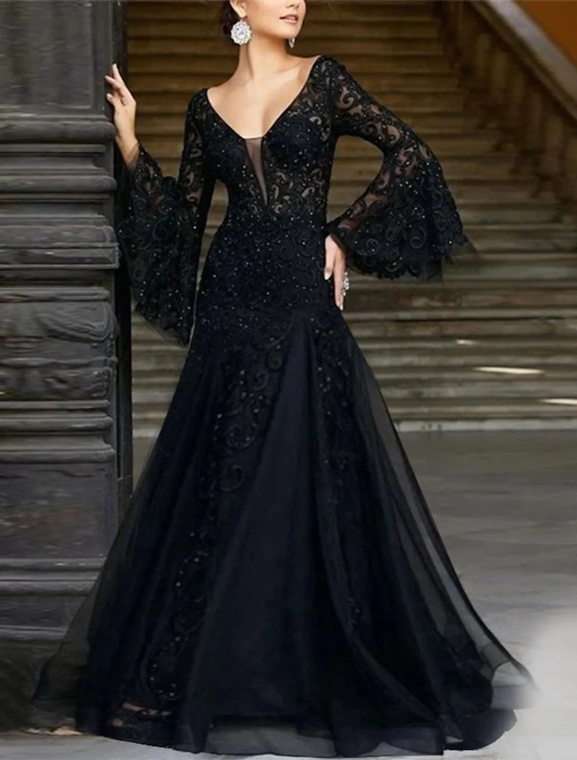 A-Line Evening Gown Black Dress Vintage Formal Wedding Guest Floor Length Long Sleeve V Neck Lace with Appliques